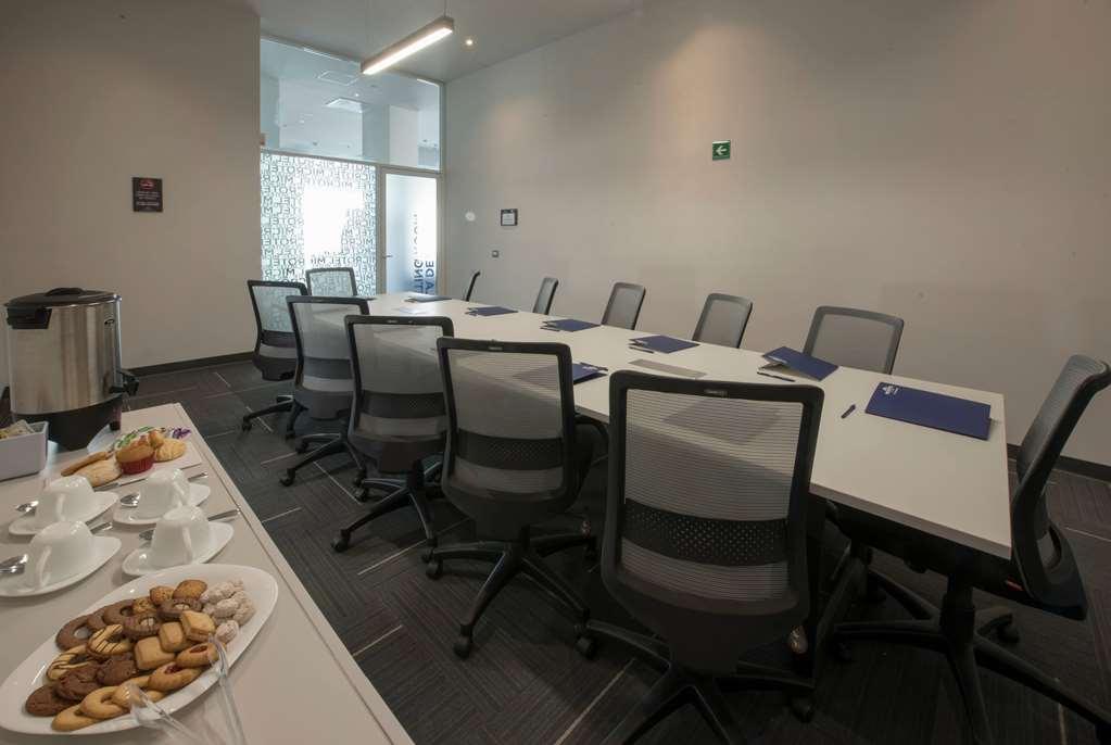 Microtel Inn & Suites By Wyndham Irapuato Servizi foto