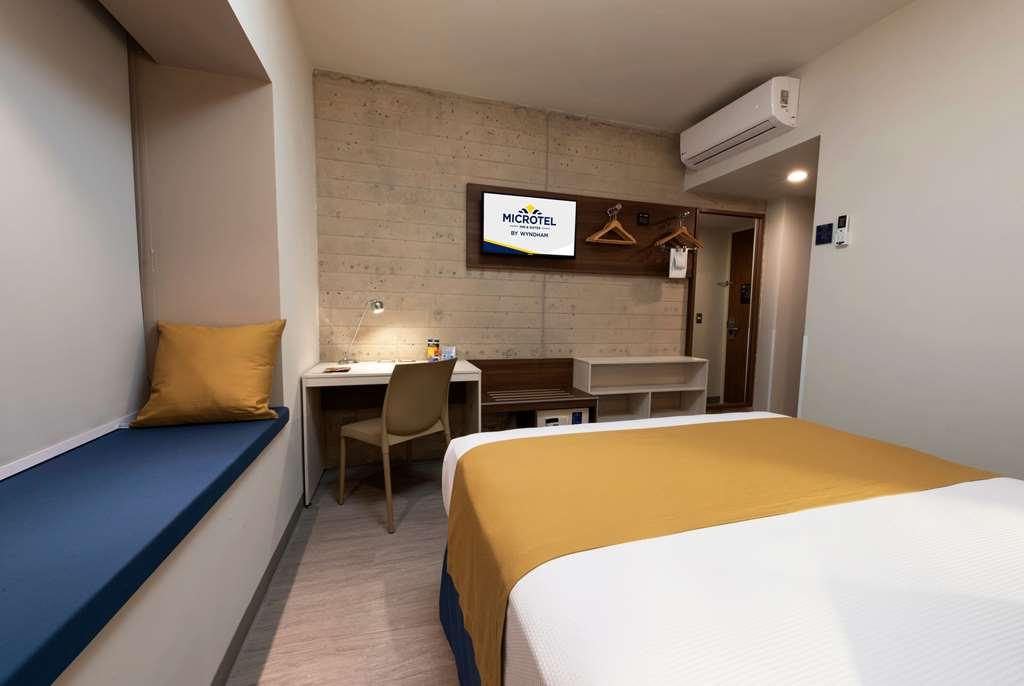 Microtel Inn & Suites By Wyndham Irapuato Camera foto