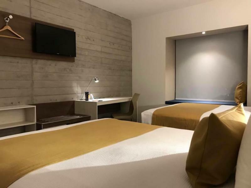Microtel Inn & Suites By Wyndham Irapuato Esterno foto